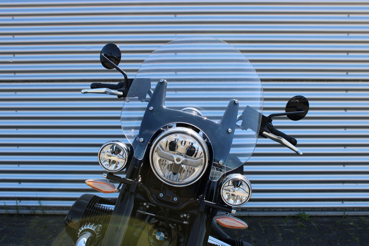 BMW R 18