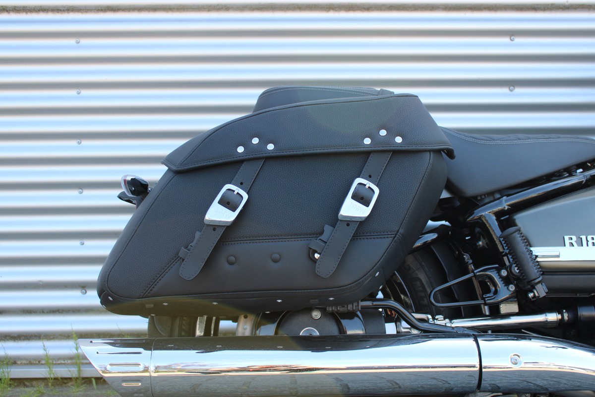 BMW R 18