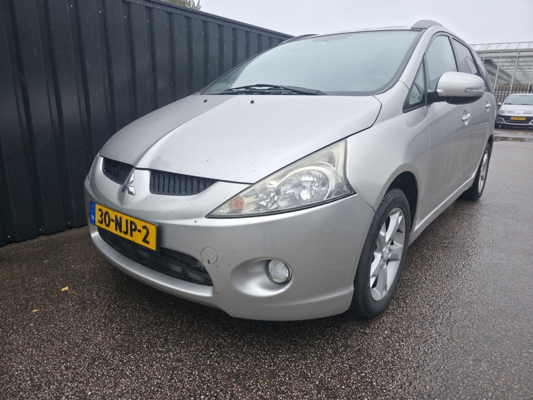 Mitsubishi Grandis