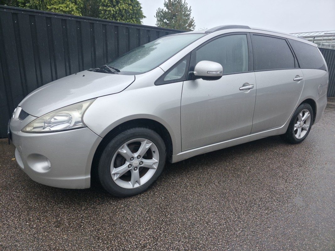 Mitsubishi Grandis