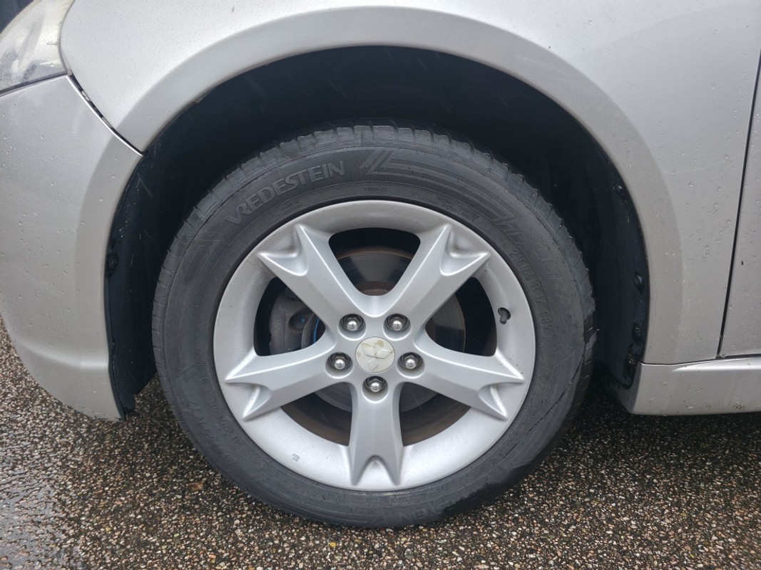 Mitsubishi Grandis