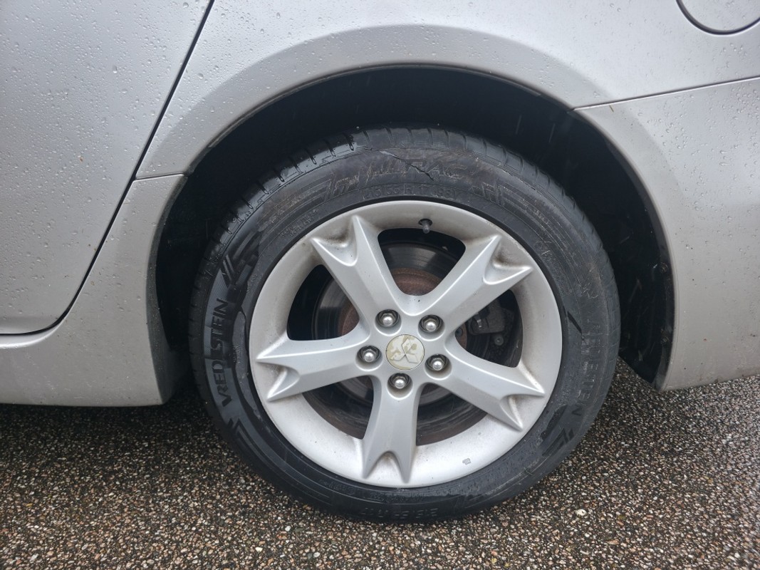 Mitsubishi Grandis
