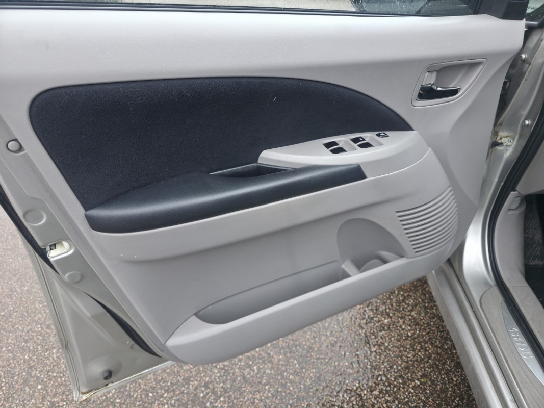 Mitsubishi Grandis
