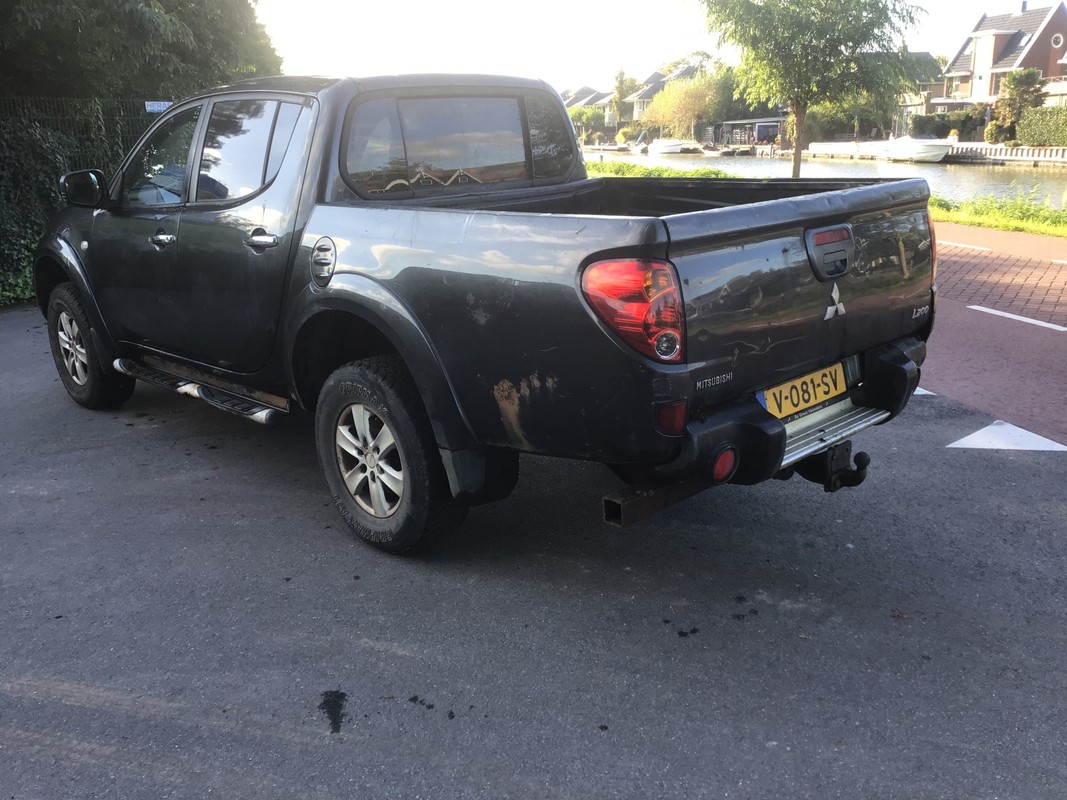Mitsubishi L200