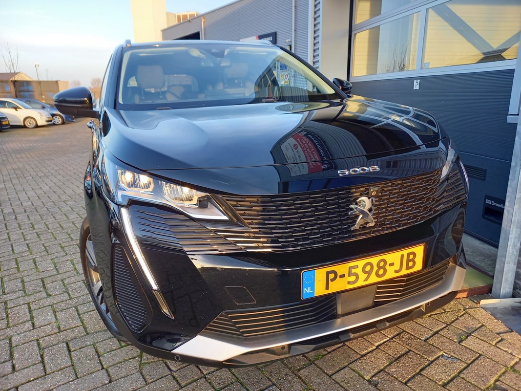 Peugeot 5008