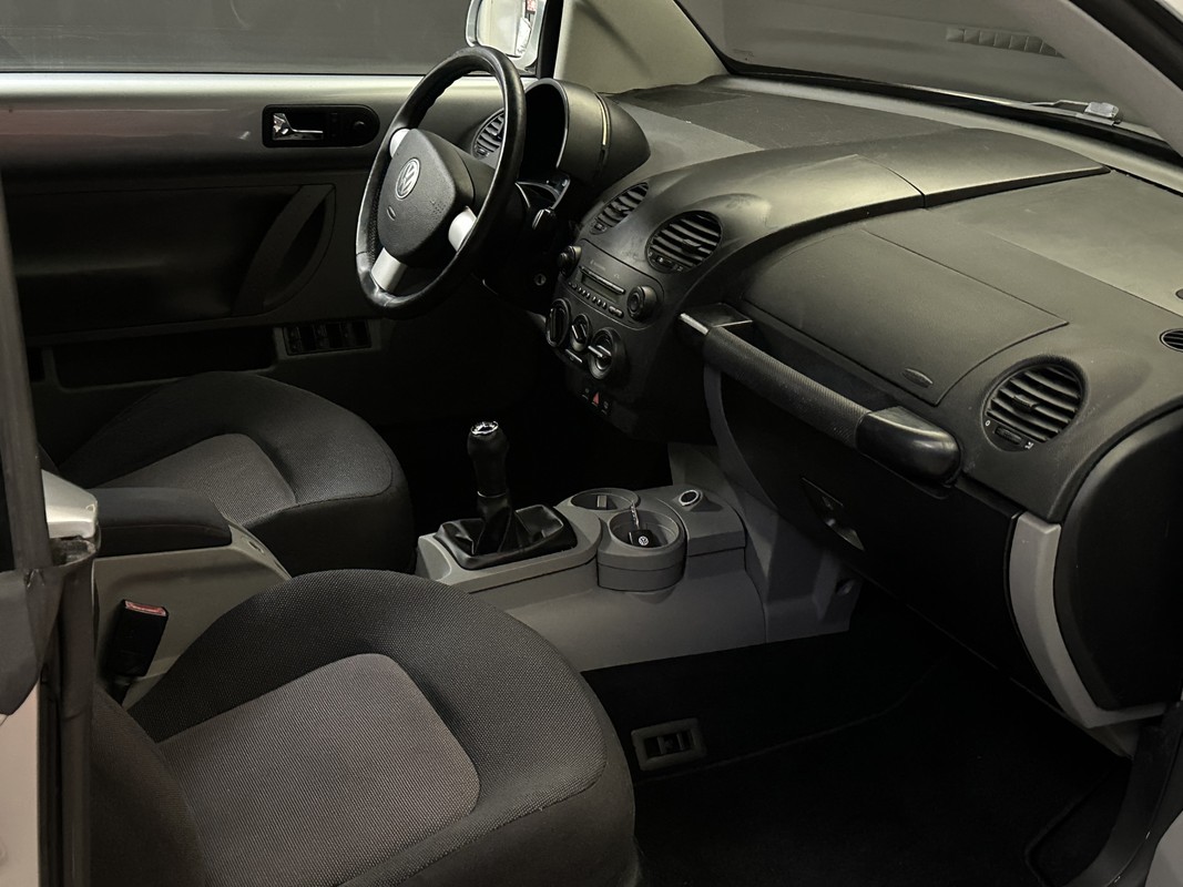 Volkswagen New Beetle
