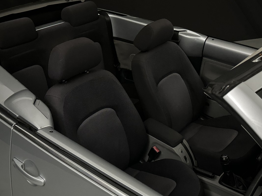 Volkswagen New Beetle