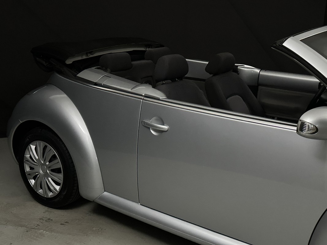 Volkswagen New Beetle