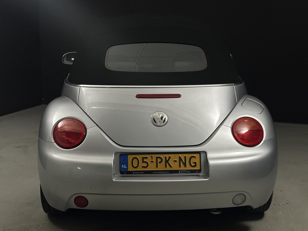Volkswagen New Beetle