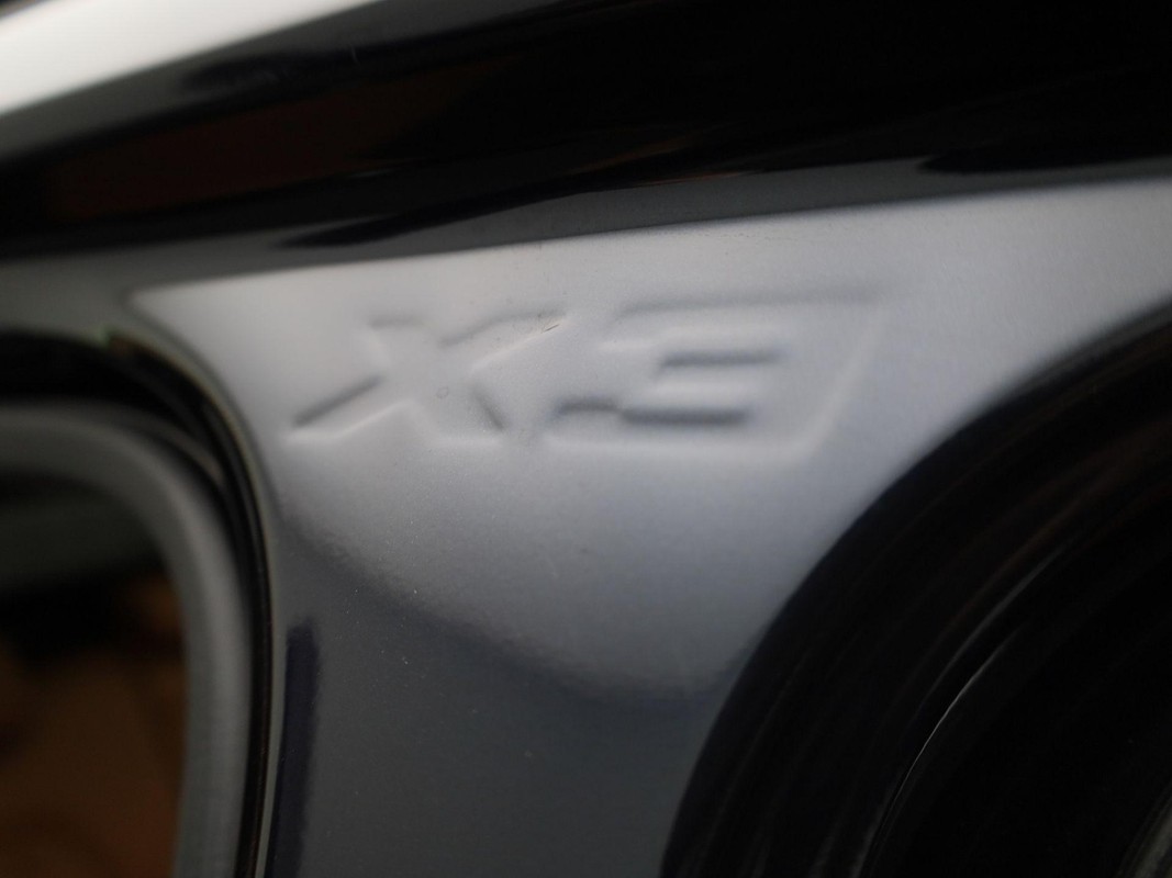 BMW iX3