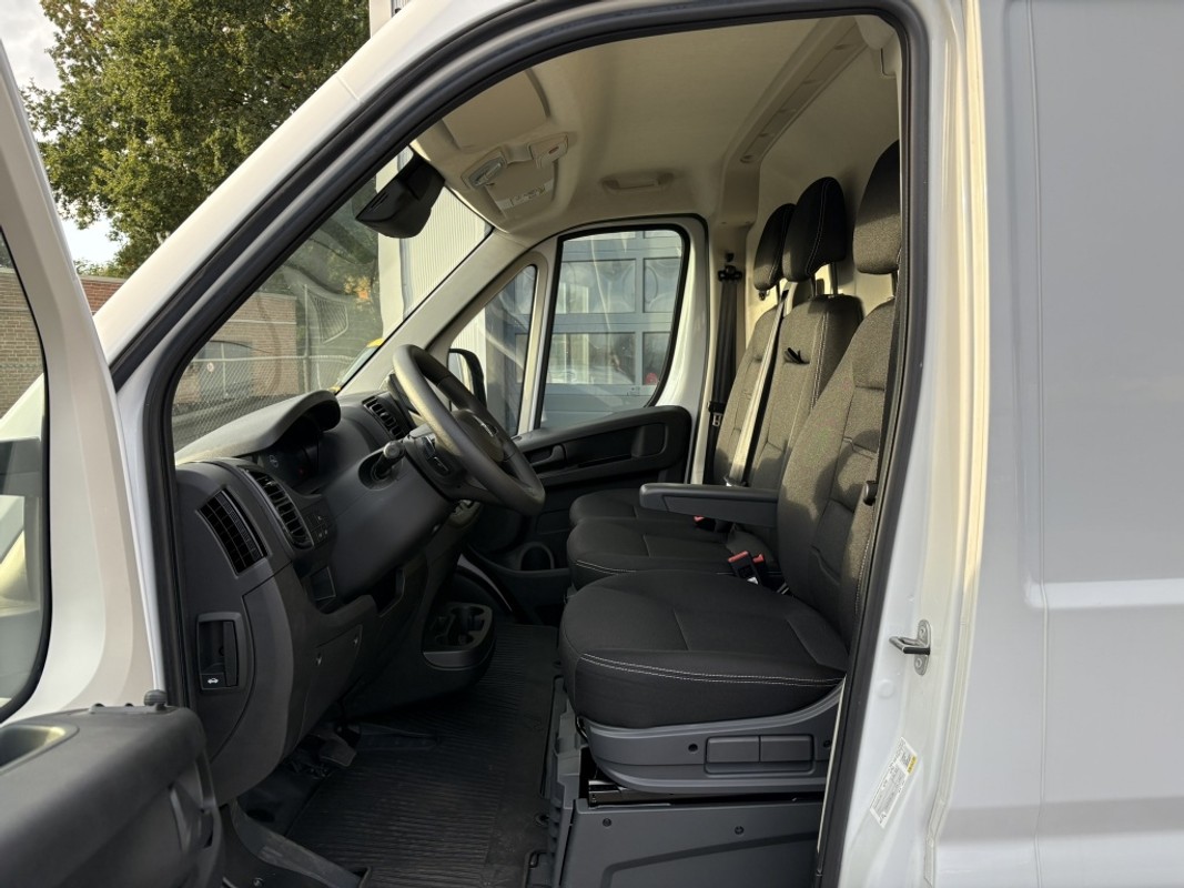Opel Movano-e