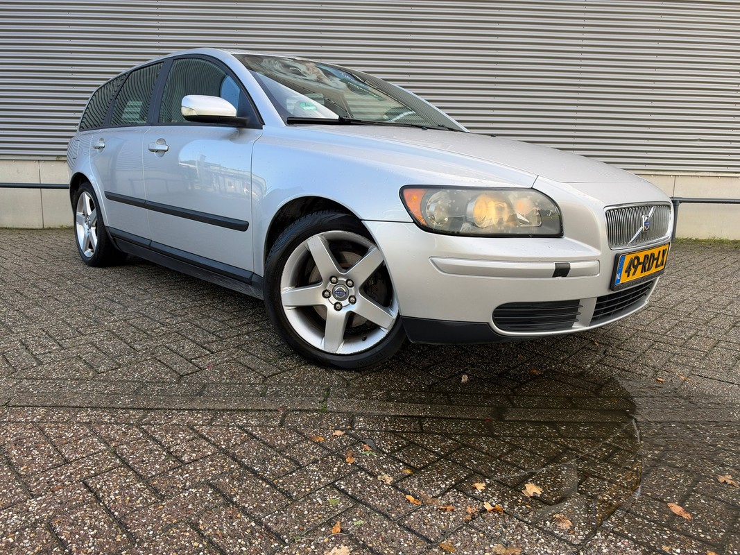 Volvo V50