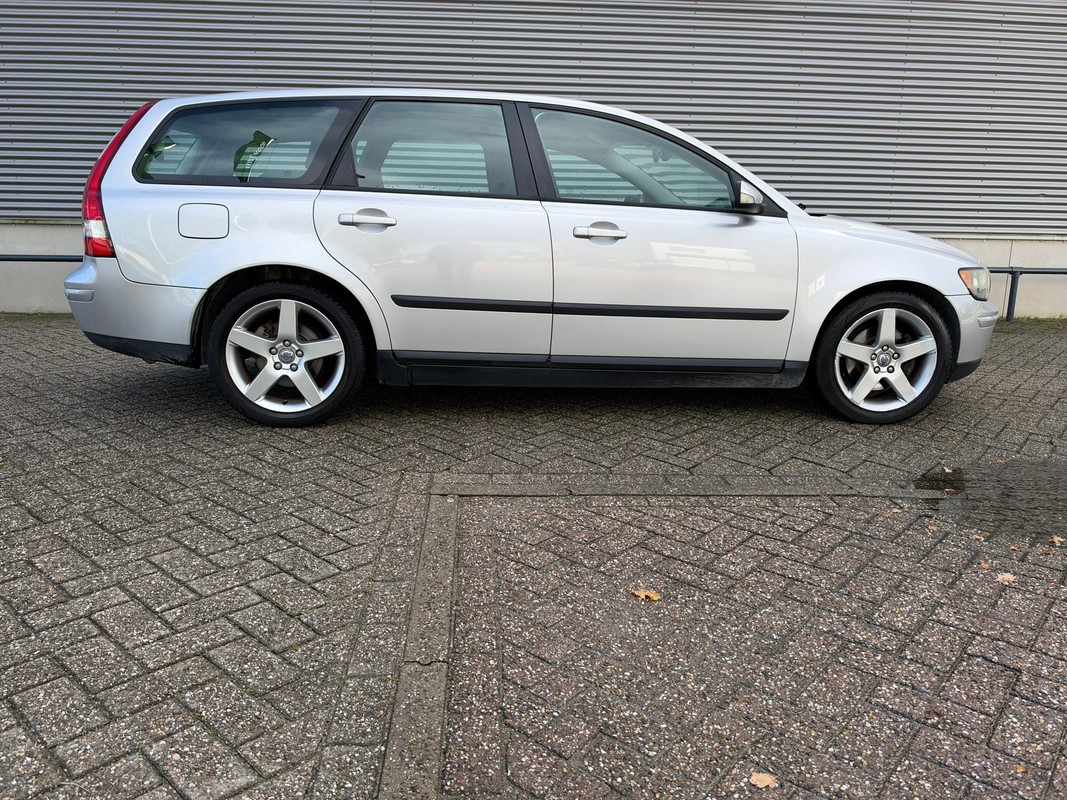Volvo V50