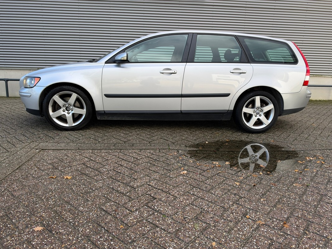 Volvo V50