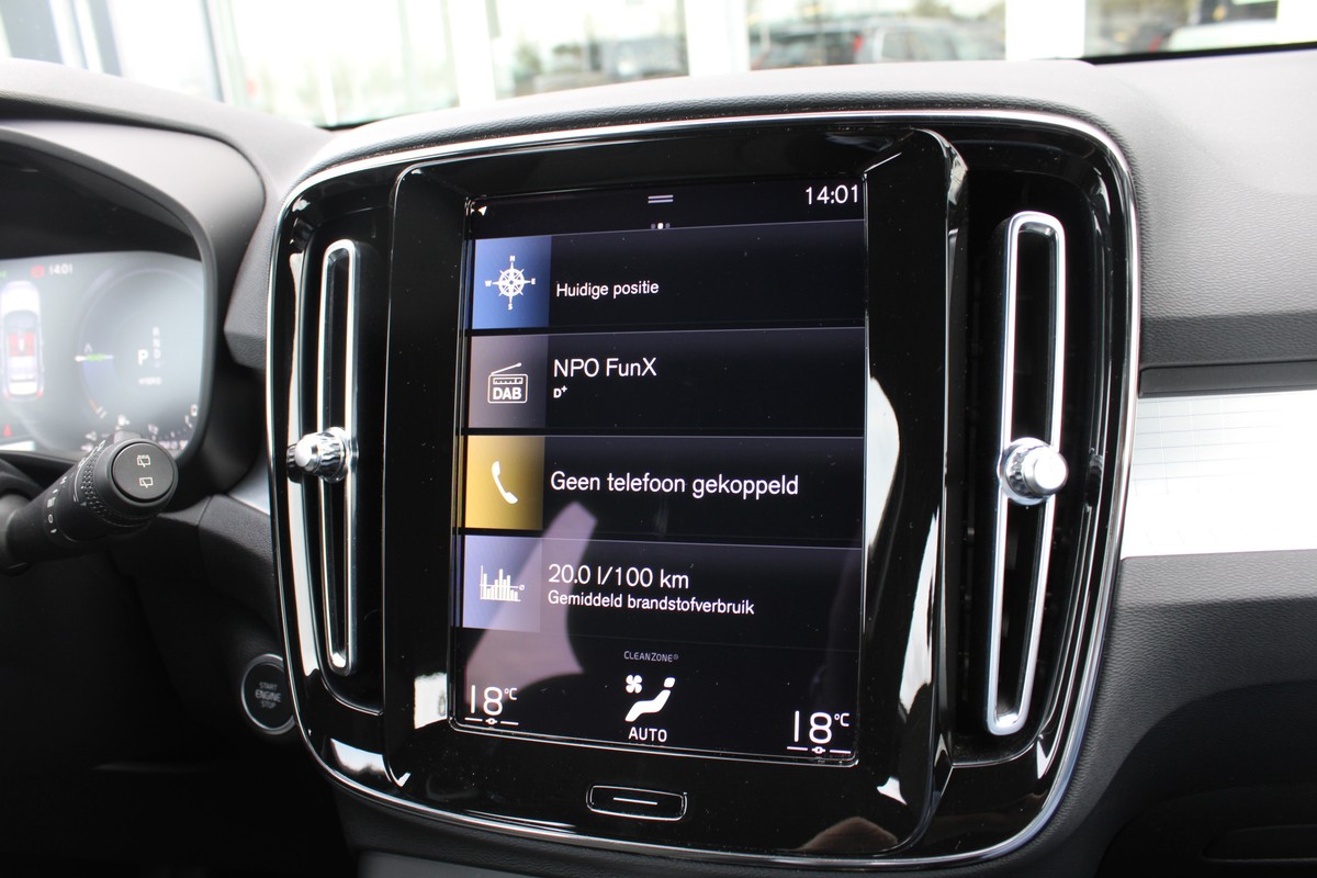 Volvo XC40