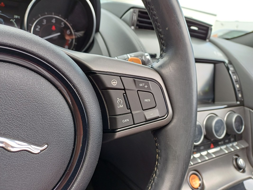 Jaguar F-TYPE