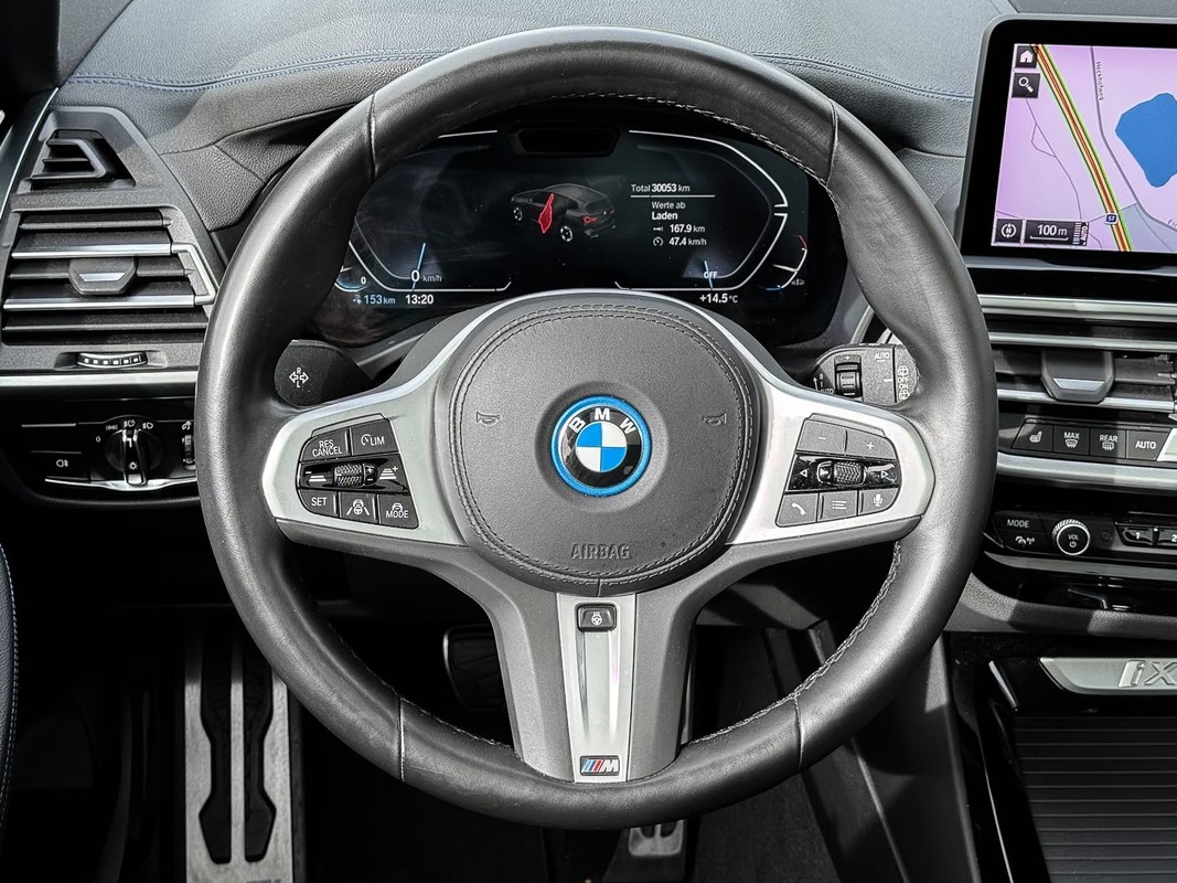 BMW iX3