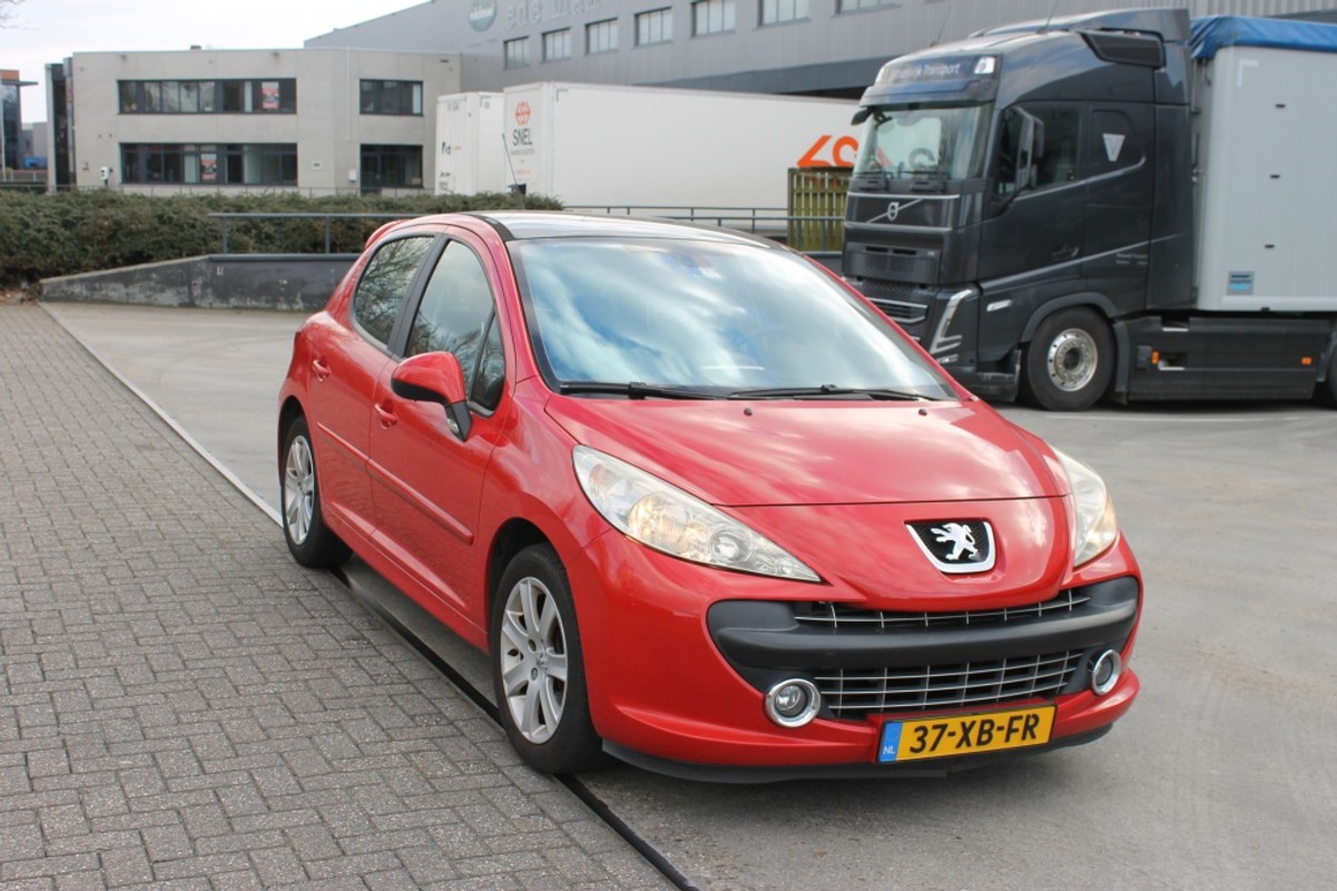 Peugeot 207