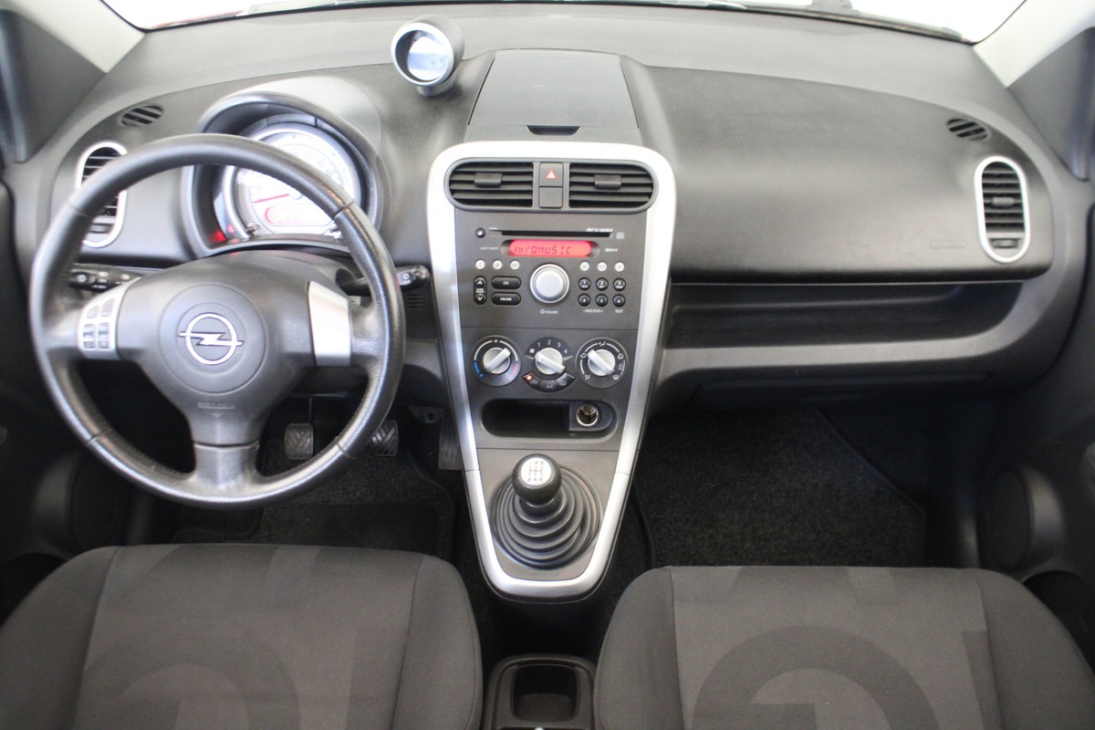 Opel Agila