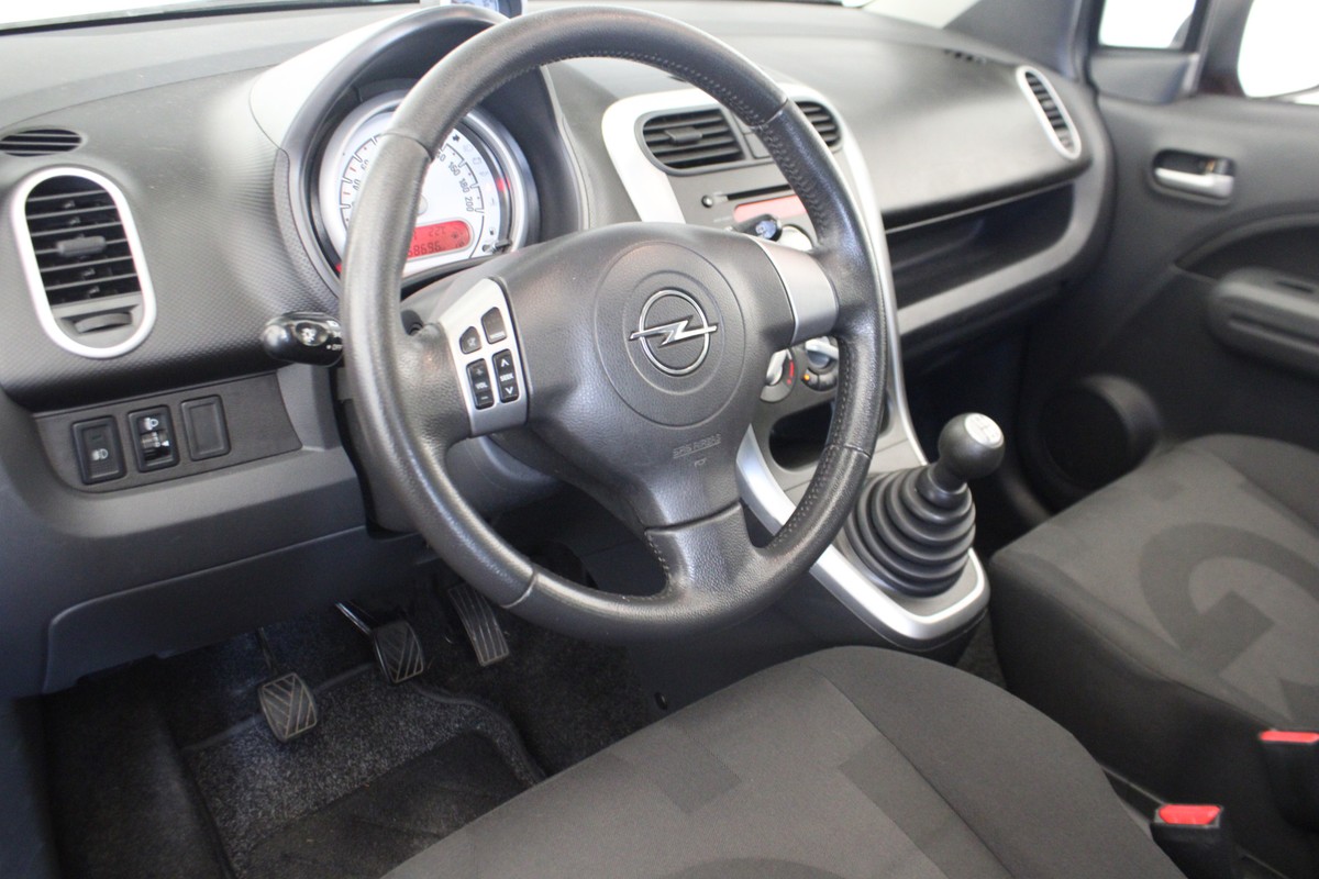 Opel Agila
