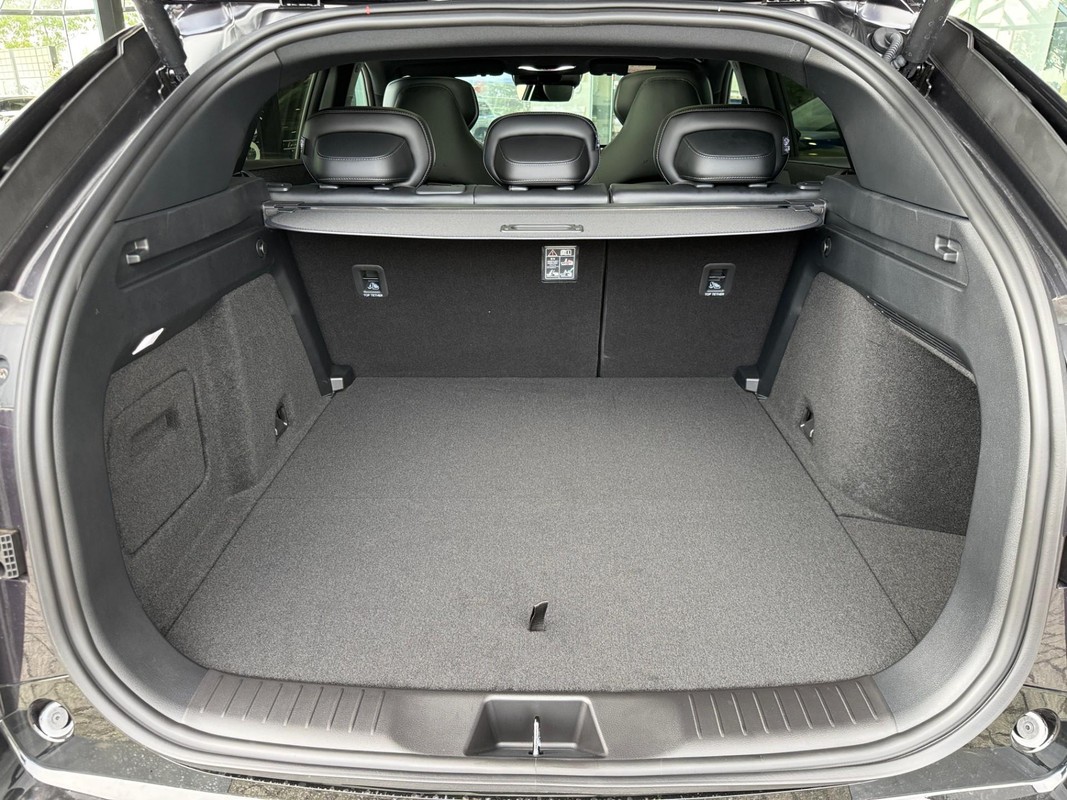 Mazda CX-6e