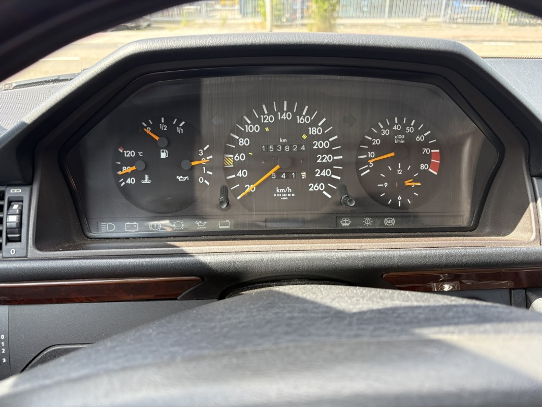 Mercedes-Benz 300