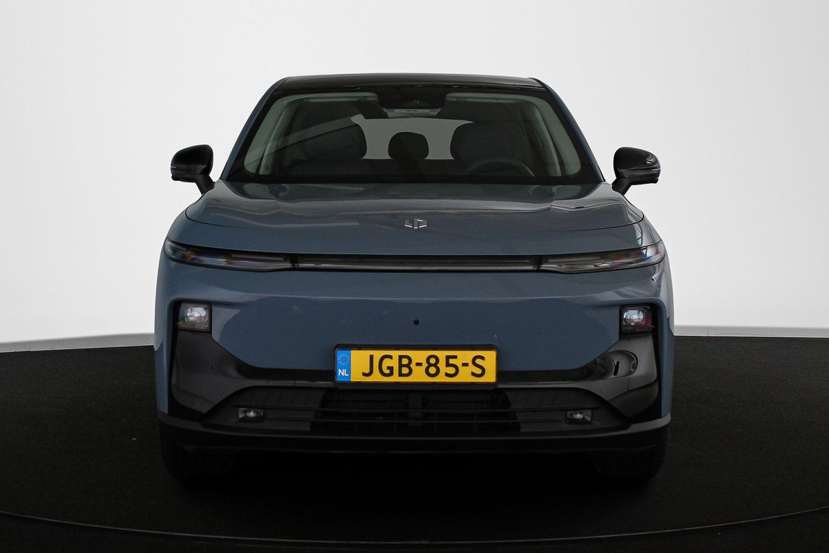 Leapmotor B10