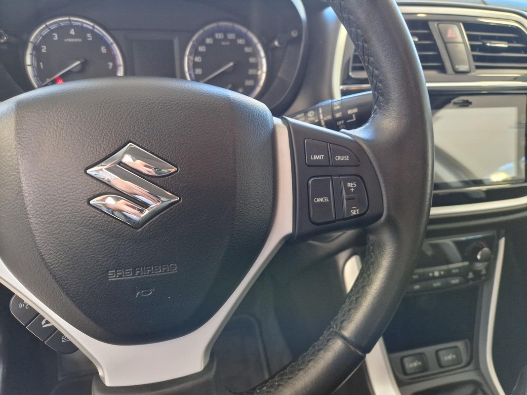 Suzuki S-Cross