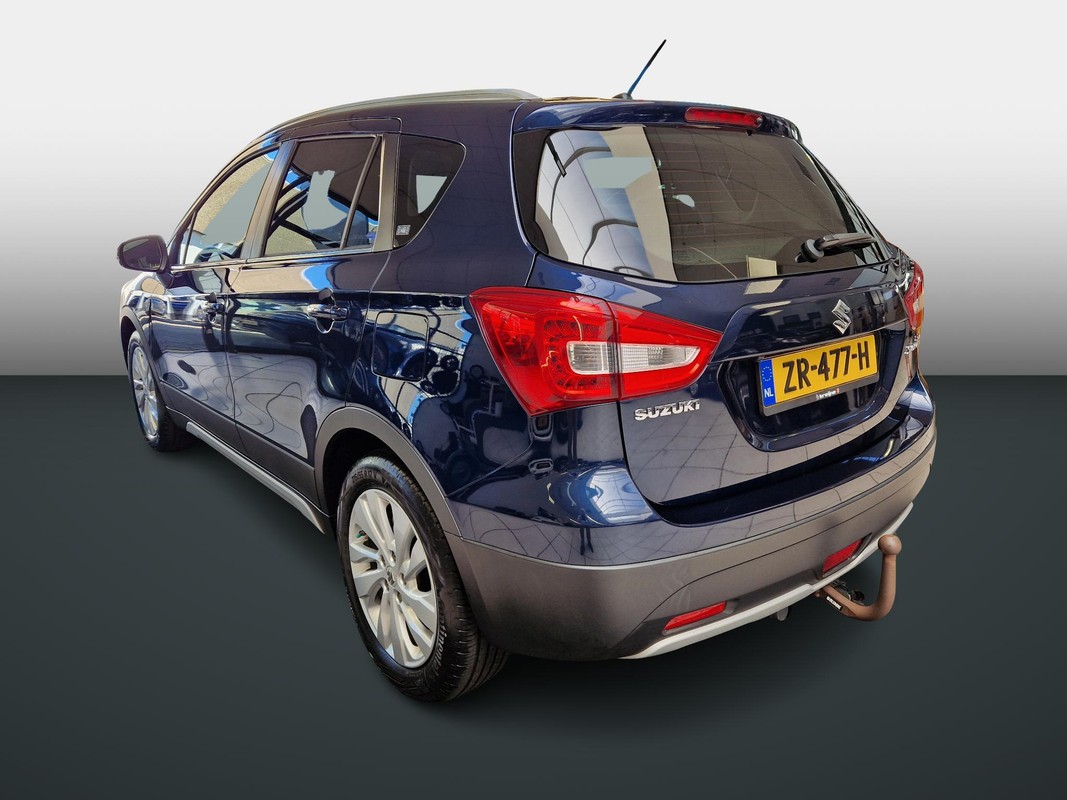 Suzuki S-Cross