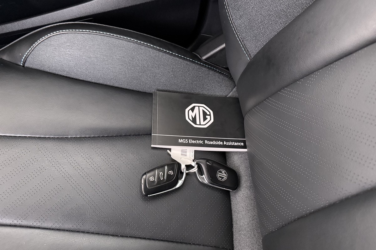 MG MG5