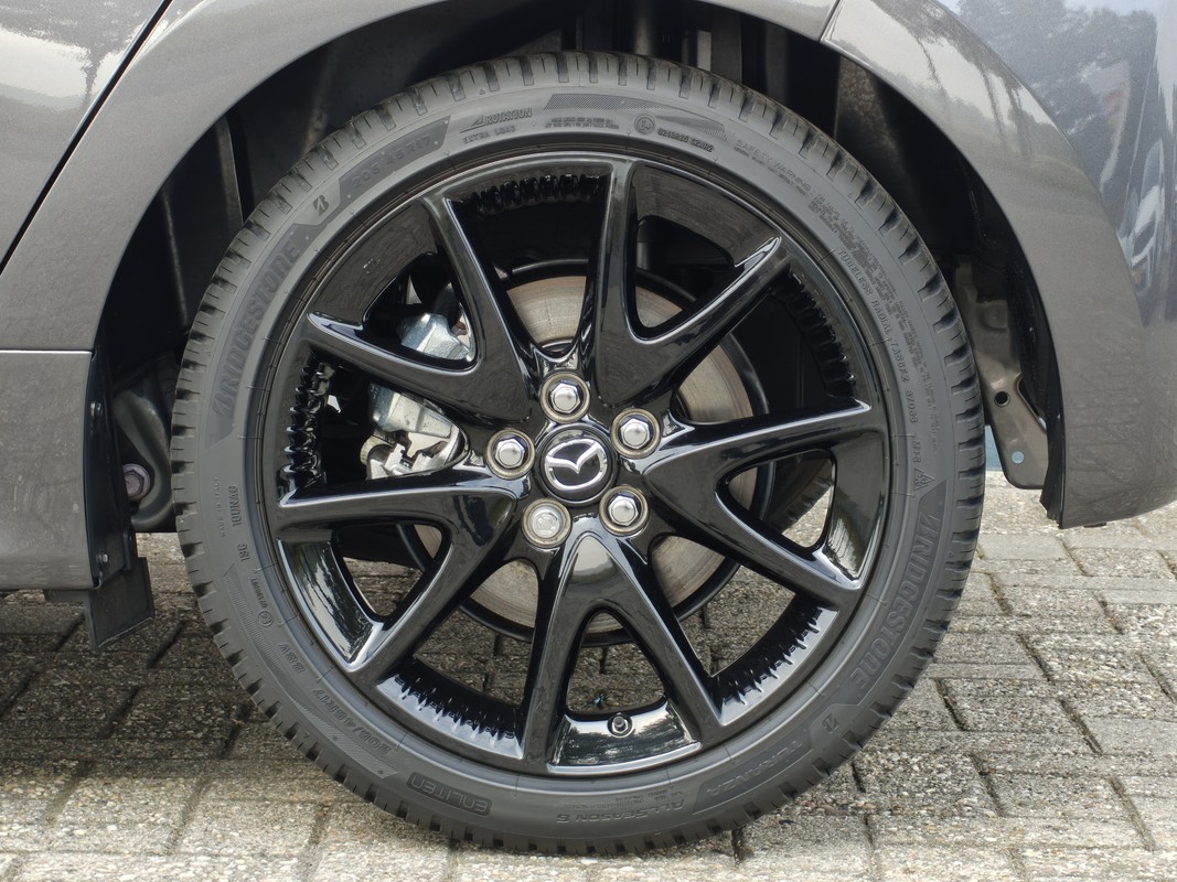 Mazda 2 Hybrid