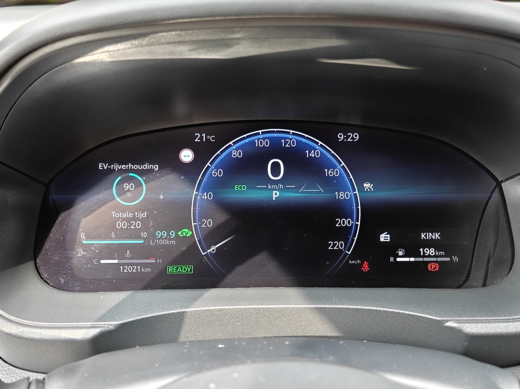 Mazda 2 Hybrid
