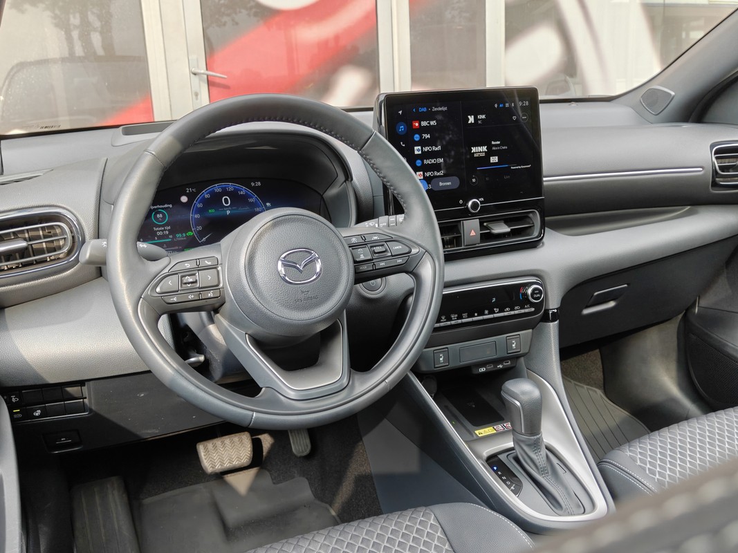 Mazda 2 Hybrid