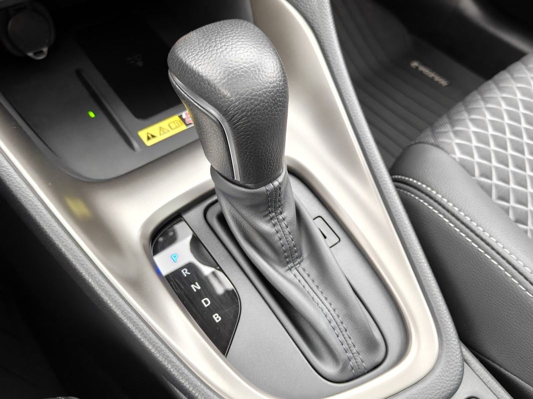 Mazda 2 Hybrid