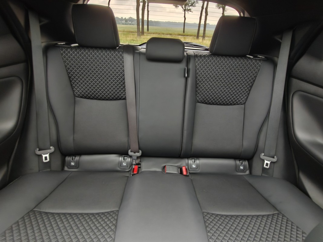 Mazda 2 Hybrid