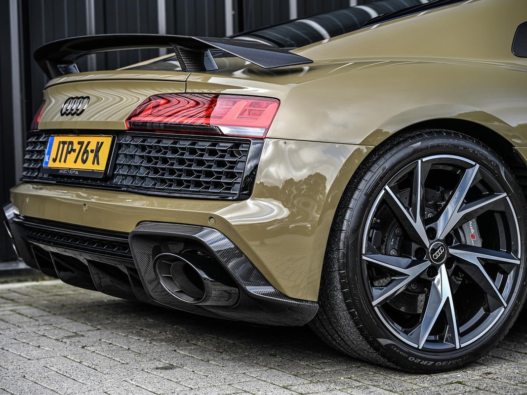 Audi R8