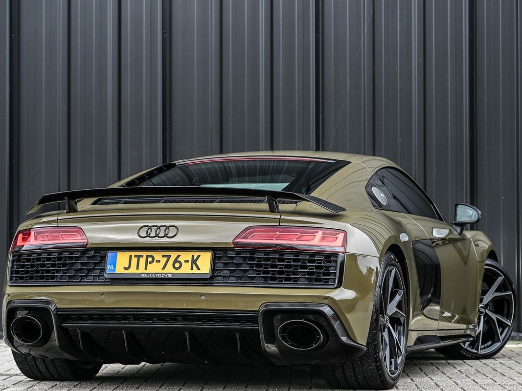 Audi R8