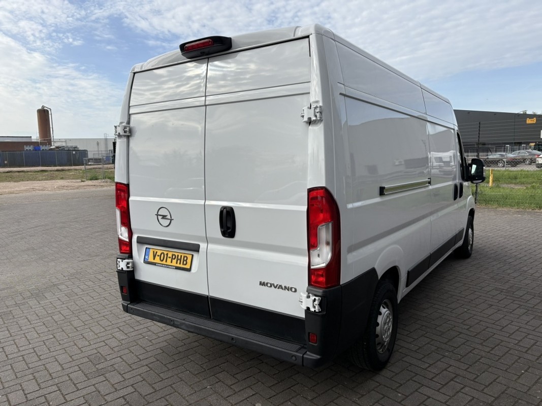Opel Movano