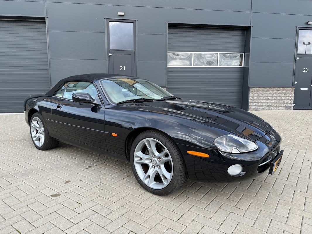Jaguar XK