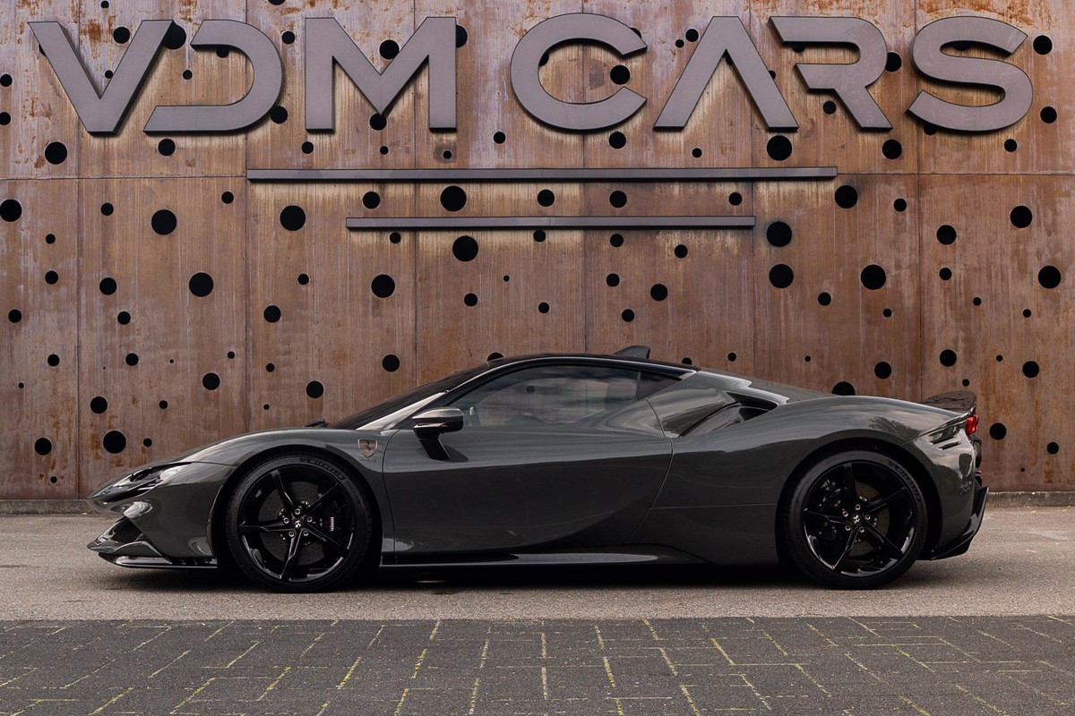 Ferrari SF90 Stradale