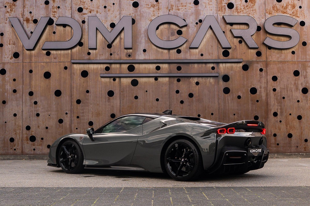 Ferrari SF90 Stradale