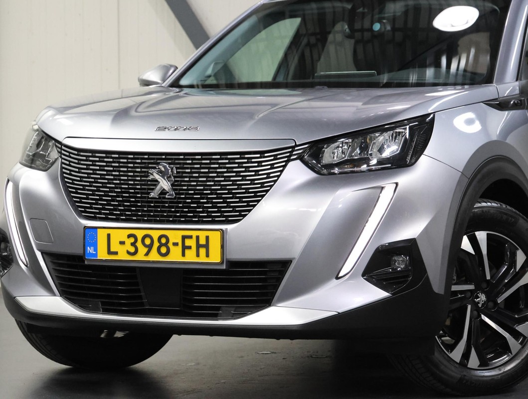 Peugeot e-2008