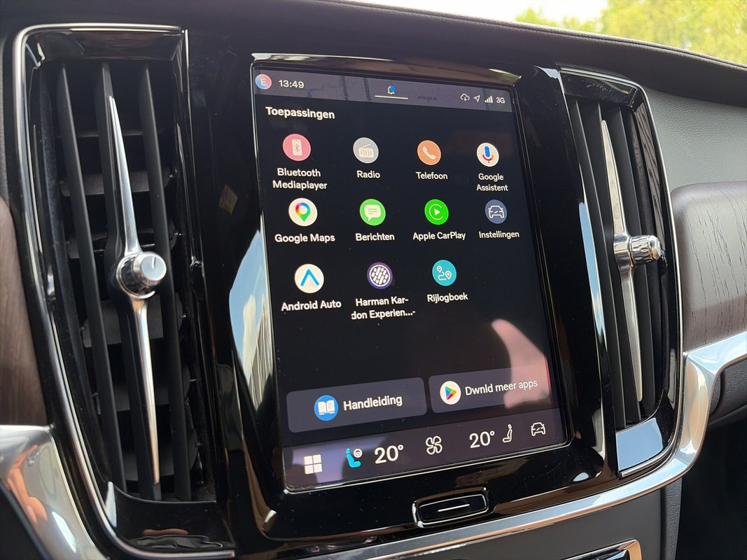 Volvo S90
