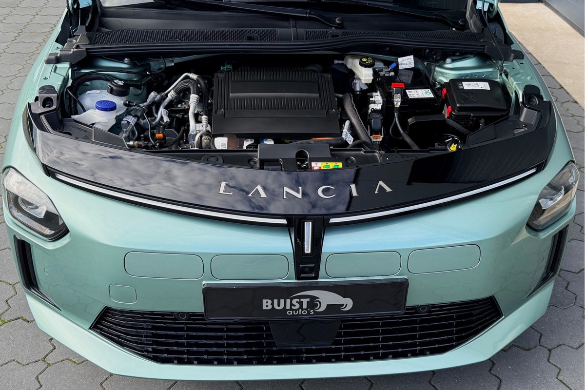 Lancia Ypsilon