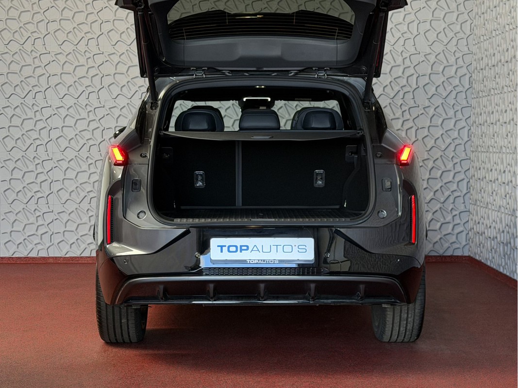 Lynk & Co 08