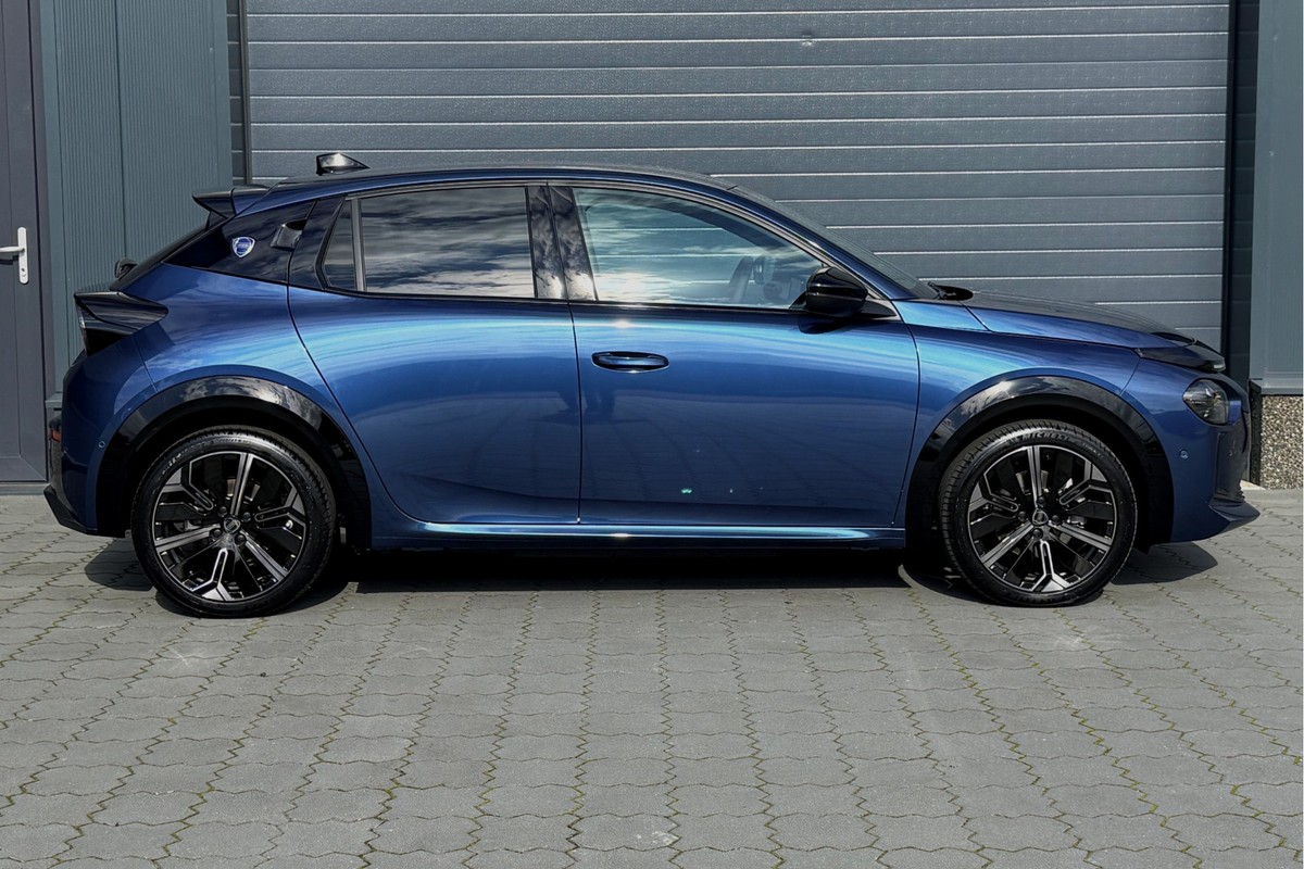 Lancia Ypsilon