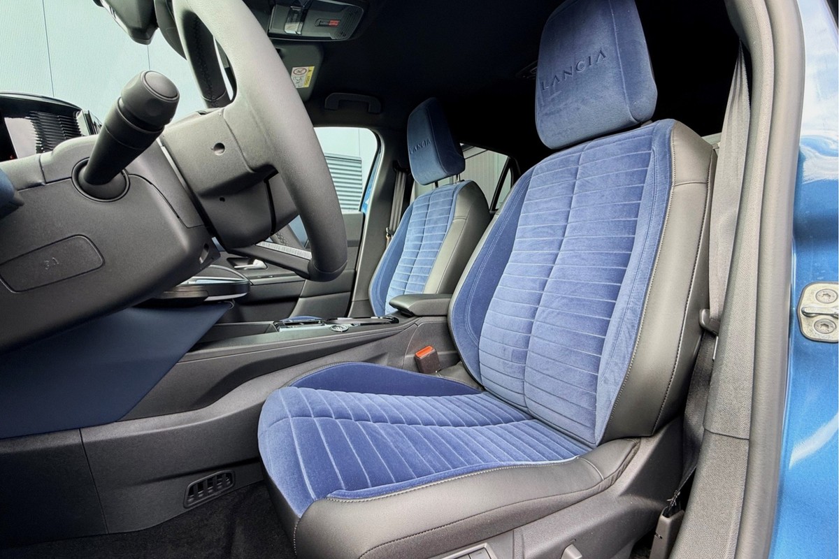 Lancia Ypsilon