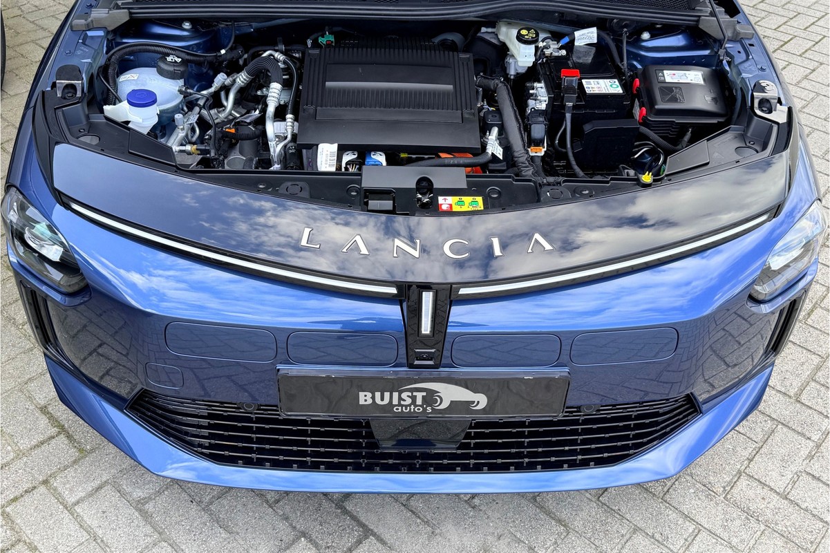Lancia Ypsilon