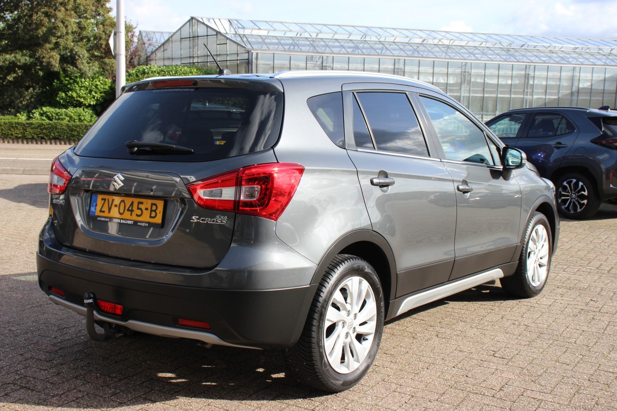 Suzuki S-Cross