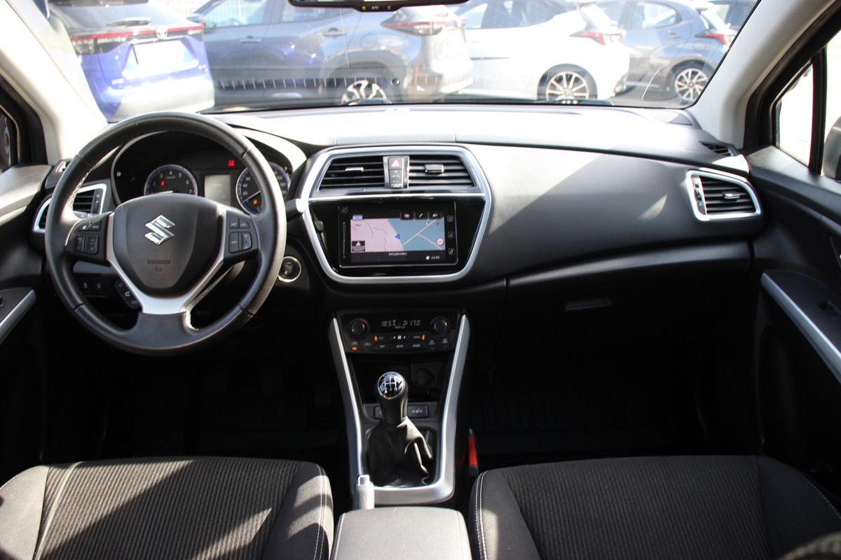 Suzuki S-Cross